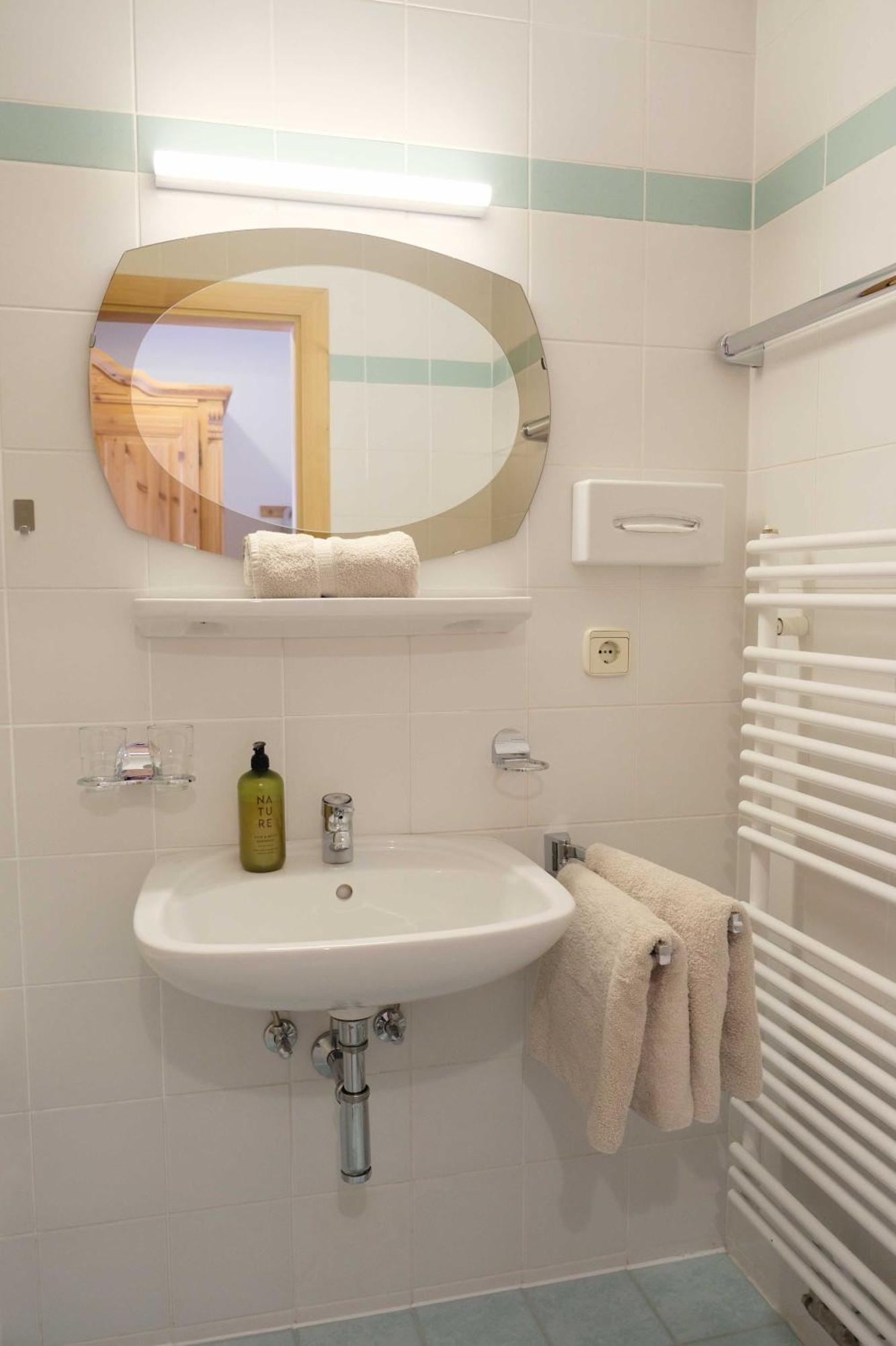 Hotel Garni Hubertushof فس الغرفة الصورة